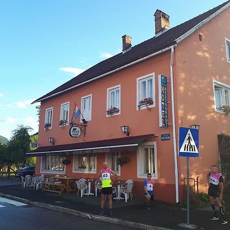 Hotel Mance Brod na Kupi Exterior foto